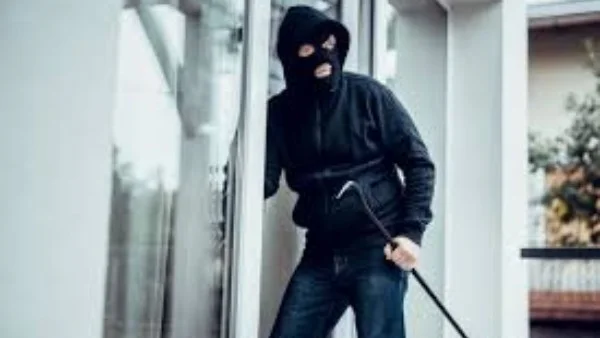 عقوبات مشددة تنتظر سارقي المساكن الراقية بعد حادث الشيخ زايد