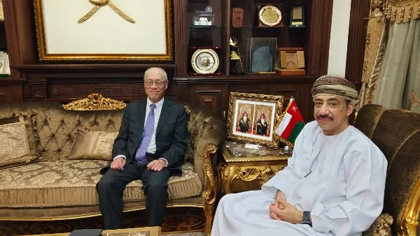 عمان ولاتفيا تبحثان مستجدات الأوضاع بعد انتهاء الحرب الإيرانية