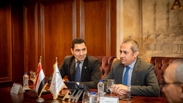 لقاء وزير الشباب والرياضة ورئيس شركة العاصمة الإدارية