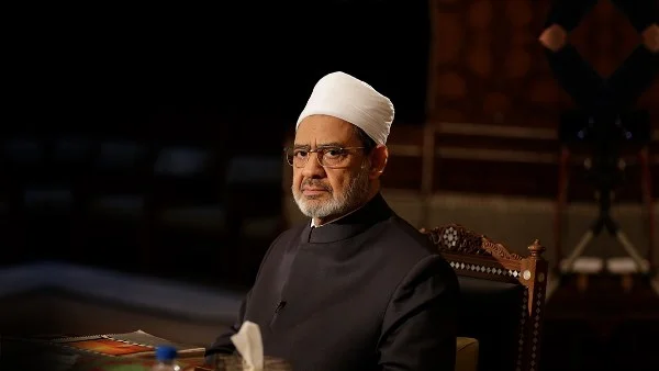 شيخ الأزهر يرحب بوقف الحرب على إيران