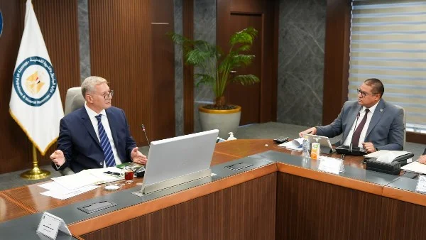 زيادة تحويل السيارات للعمل بالغاز الطبيعي في 2025