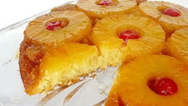 طريقة صنع كيك الأناناس المقلوب