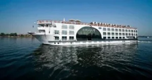 رحلات البواخر النيلية بين أسوان والأقصر