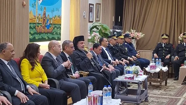 الأنبا توماس يستقبل محافظ الجيزة بمناسبة عيد القيامة