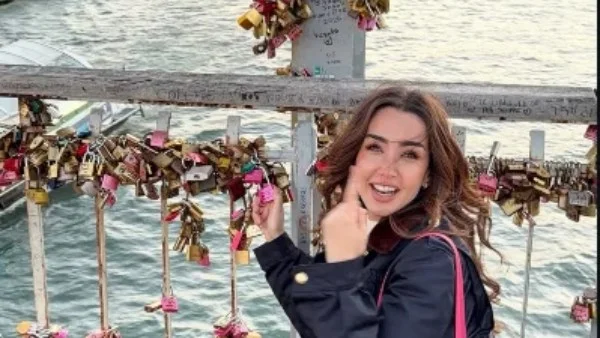 هنا الزاهد تثير الجدل بحقيبة سعرها 160 ألف جنيه