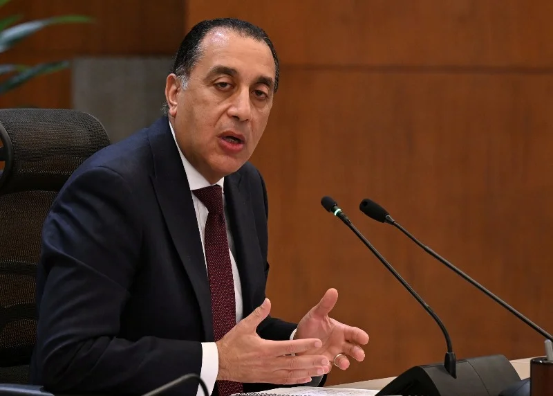 مدبولي يستعرض إجراءات الحكومة لمواجهة الأزمة الاقتصادية
