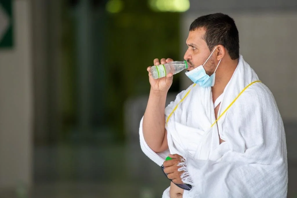 حكم الإحرام لعمريتن في وقت واحد