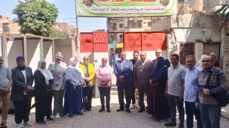 جولة تفقدية لمديرة التعليم بالقاهرة في دار السلام