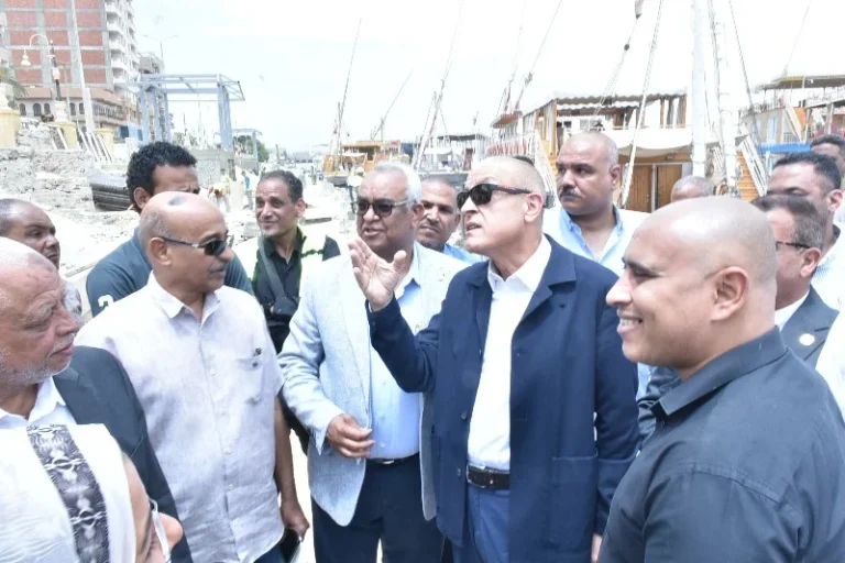 1200 فرصة عمل جديدة في الأقصر برواتب تصل إلى 9000 جنيه