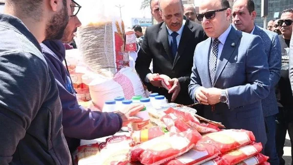 محافظ الغربية يغلق 10 منشآت مخالفة لتوقيتات الغلق الجديدة