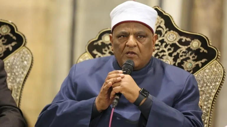 فحص الهوية للمنتقبات ضرورة أمنية