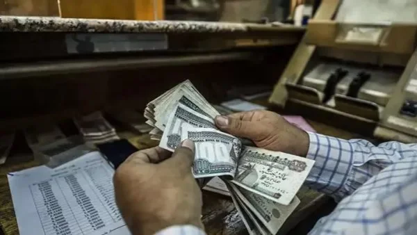 زيادة الحد الأدنى للأجور إلى 8000 جنيه في يوليو