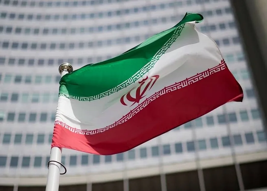 إيران تؤكد حقها في الدفاع عن النفس