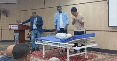 ورشة عمل للإسعافات الأولية في كلية طب الأقصر