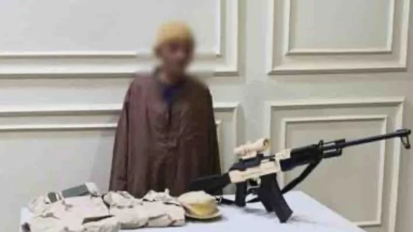 القبض على شخص يرقص بملابس أميرية في سوهاج