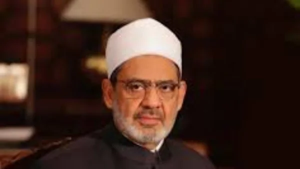 شيخ الأزهر يحذر من تفوق كرة القدم على التعليم