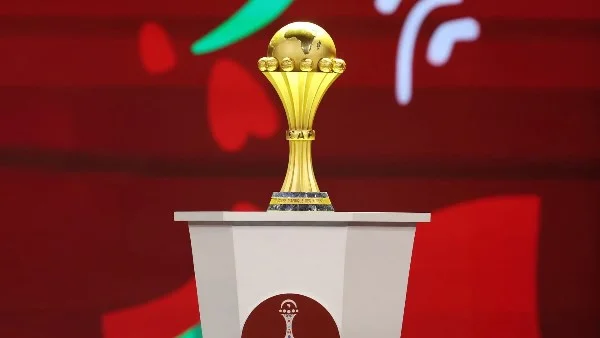 كاف يهدد بسحب أمم إفريقيا 2027 من كينيا وأوغندا وتنزانيا