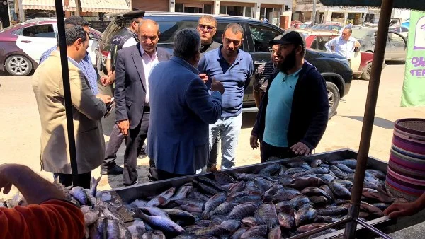 محافظ الدقهلية يوجه باستمرار المعرض الغذائي حتى الليل