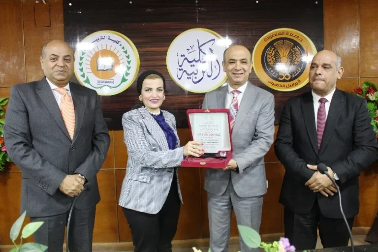الملتقى التوظيفي الثالث بكلية التربية في جامعة المنصورة