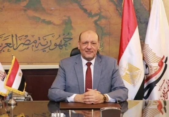 تهنئة حزب المصريين بذكرى تحرير سيناء