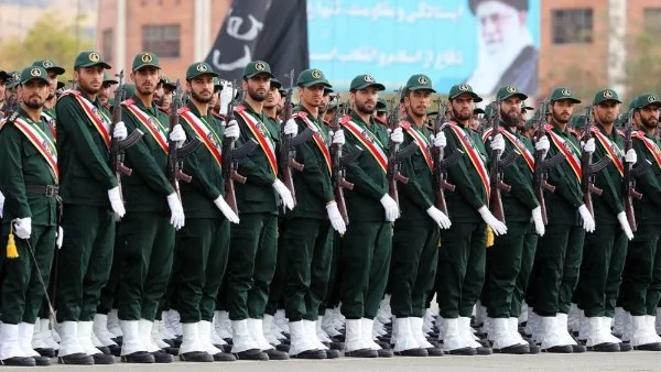 الحرس الثوري الإيراني يؤكد سياسة حسن الجوار