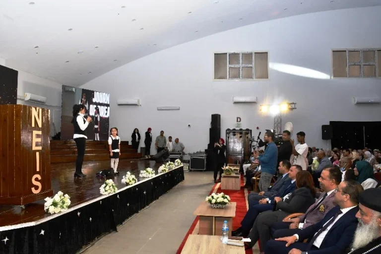تخريج أول دفعة من مدارس النيل بأسوان بمعايير دولية