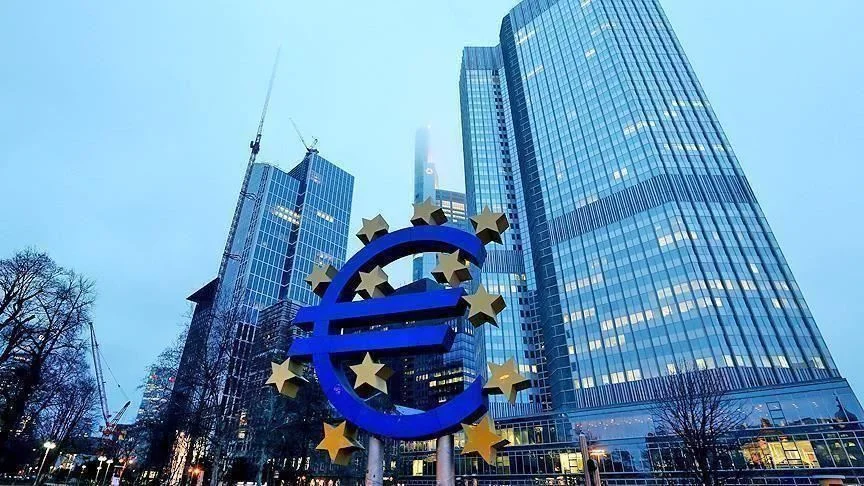 التضخم في منطقة اليورو يضغط على أسعار الفائدة
