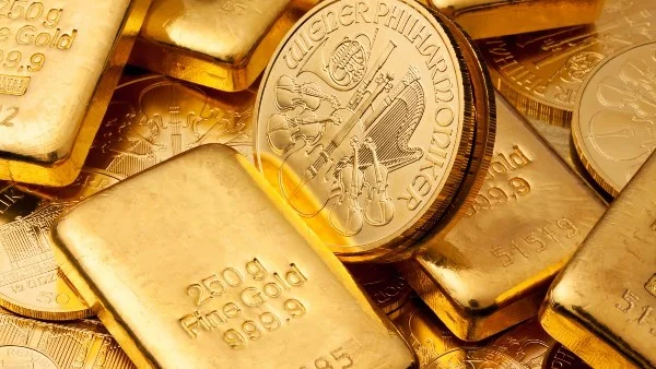 تراجع ملحوظ في أسعار الذهب بالإمارات بعد قرار الفيدرالي