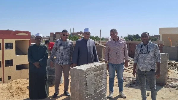 متابعة إنشاء جناح جديد بمعهد ناصر