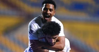 إيقاف قيد الزمالك بسبب 300 ألف دولار