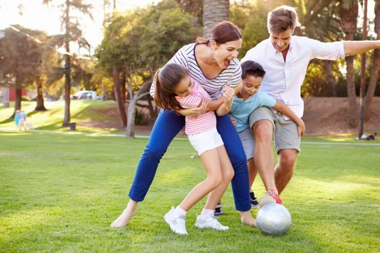 أفكار رياضية عائلية على مدار السنة
