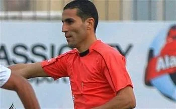 ناجي حكمًا لمباراة المصري وسيراميكا بالدوري الممتاز