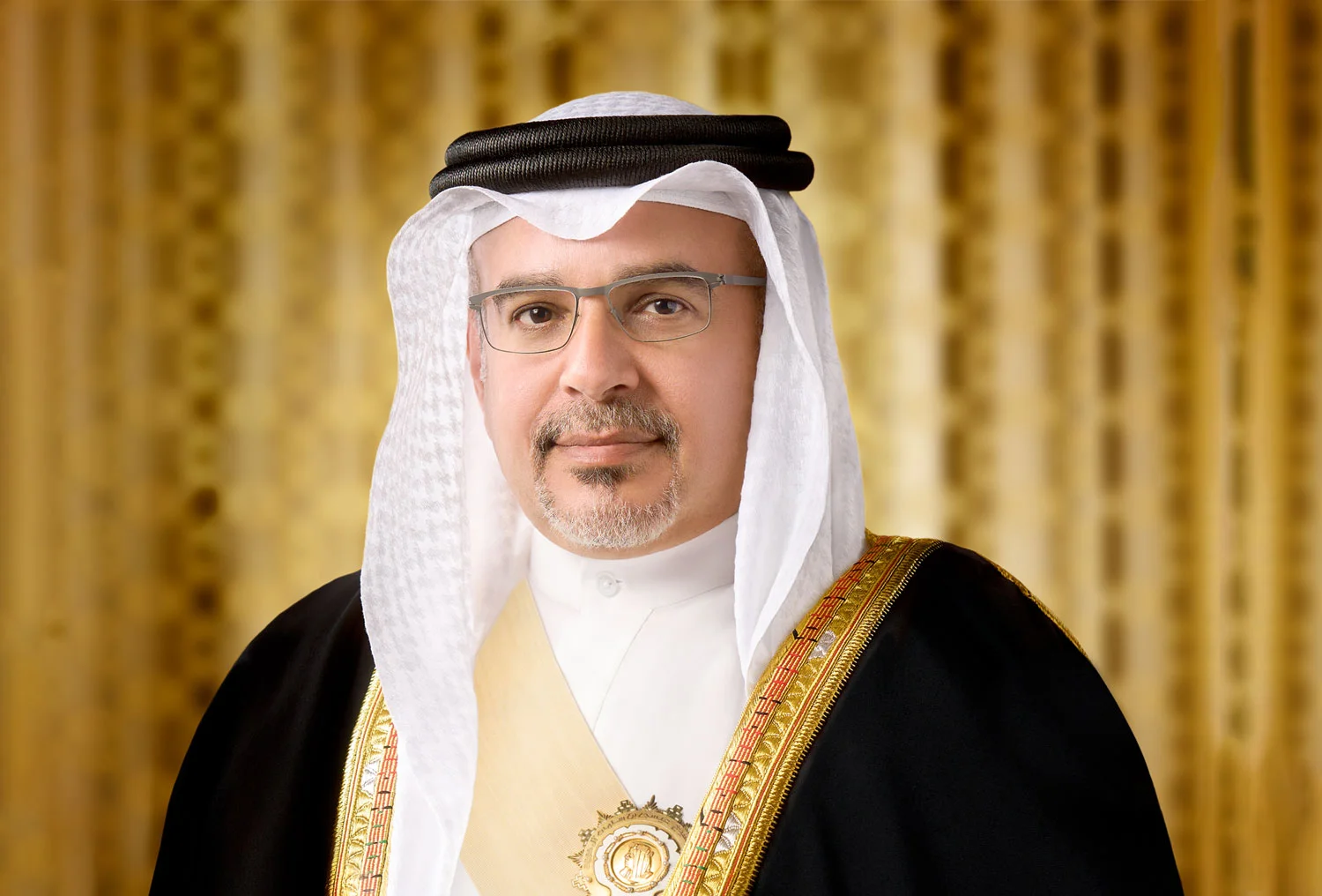 ولي عهد البحرين يبحث مستجدات المنطقة مع سفير السعودية