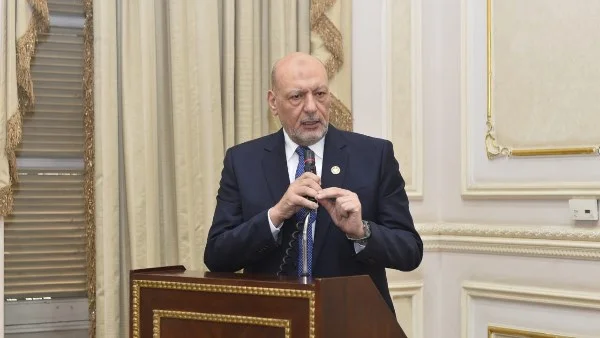 ندوة "مؤثرين إيجابيين" لتعزيز القيم الأخلاقية