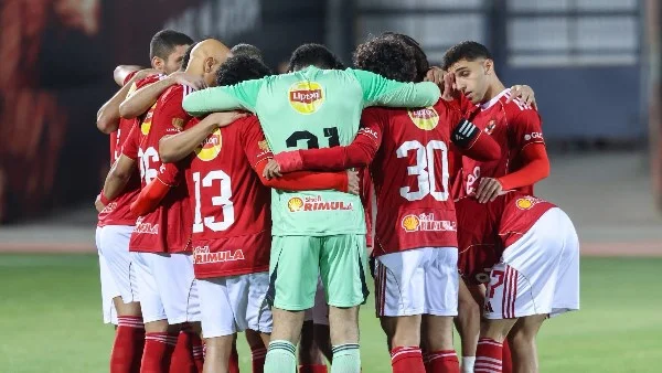 اختلاف مستوى زيزو وإمام عاشور بين الأهلي والزمالك