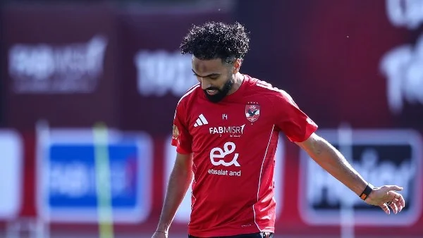 وفاة والد زوجة حسين الشحات