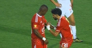 أليو ديانج رابع أجنبي يقود الأهلي في تاريخه