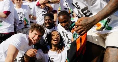 فينيسيا يعود إلى الدوري الإيطالي وفروسينوني يتأهل