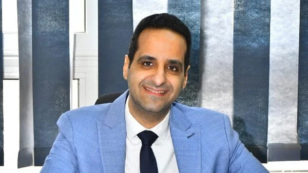 ترقية أحمد عثمان أستاذًا في الإعلام بجامعة المنصورة