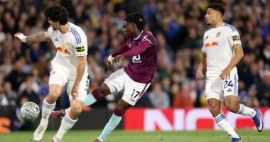 ليدز يونايتد يتفوق على بيرنلي في الجولة 35 من الدوري