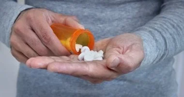خطورة الاستخدام العشوائي للمسكنات في الصيف