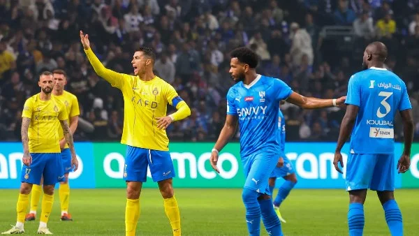 سباق اللقب يشتعل في دوري روشن السعودي