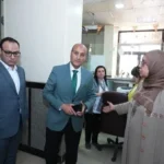 محافظ أسيوط يتفقد مكتب التصديقات والتوثيق الجديد