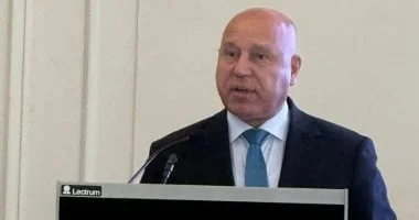 بدء تصنيع 2000 أتوبيس كهربائي في مصر