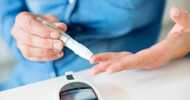 عادات خاطئة تسبب تقلبات سكر الدم ليلاً
