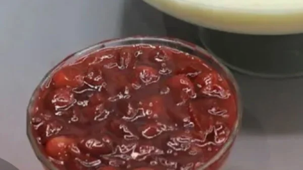 خطوات عمل مهلبية العنب بسهولة