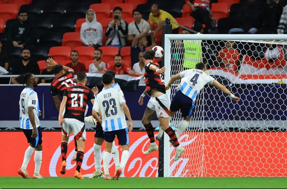 فلامنجو يودع كأس البرازيل بخسارة أمام فيتوريا
