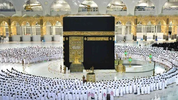 عقوبات تنظيم رحلات الحج والعمرة بشكل غير قانوني