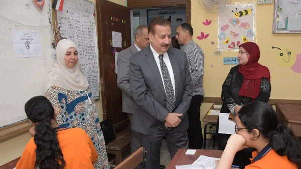 تفقد محافظ بورسعيد لامتحانات نهاية العام