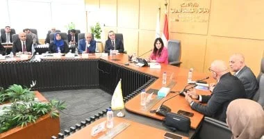 اجتماع وزيرة الإسكان لمتابعة خدمات المدن الجديدة